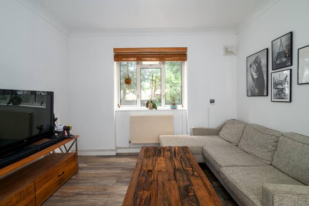 Ferienwohnung Stylish And Well Equipped Flat In Stockwell London Exterior foto